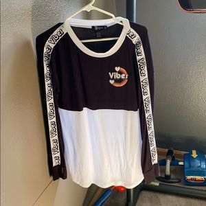 New never worn, Good vibes long sleeve